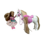 عروسک دختر اسب سوار